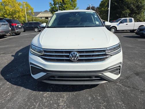 2024 Volkswagen Tiguan 2.0T SE