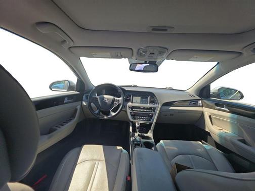 Symphony Silver 2017 Hyundai SONATA Limited