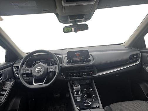 Super Black 2024 Nissan Rogue SV