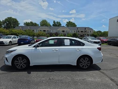 2023 Kia Forte GT-Line