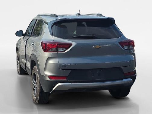 Sterling Gray Metallic 2024 Chevrolet Trailblazer LT