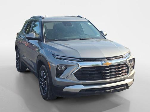 Sterling Gray Metallic 2024 Chevrolet Trailblazer LT