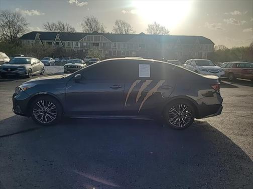 2023 Kia Forte GT-Line