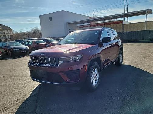 2023 Jeep Grand Cherokee Laredo