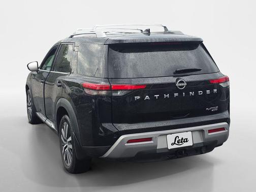 Super Black 2022 Nissan Pathfinder Platinum 4WD