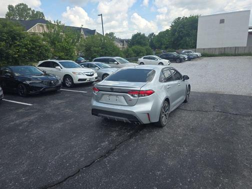 Classic Silver Metallic 2020 Toyota Corolla SE