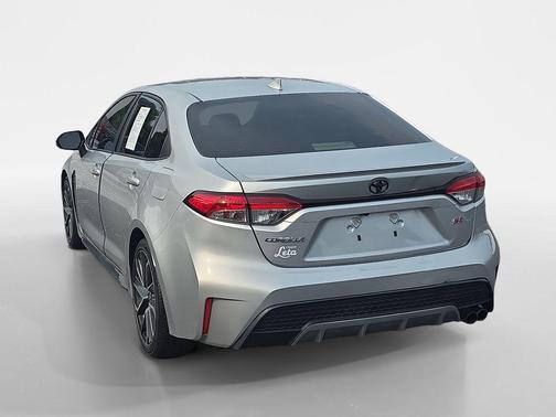 Classic Silver Metallic 2020 Toyota Corolla SE