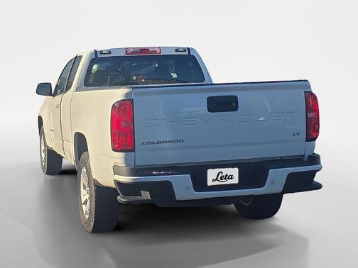 Summit White 2022 Chevrolet Colorado LT