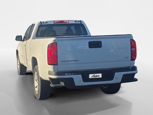 Summit White 2022 Chevrolet Colorado LT