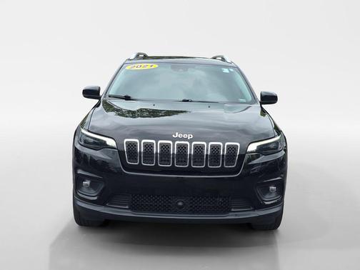 Diamond Black Crystal Pearlcoat 2021 Jeep Cherokee Latitude Lux