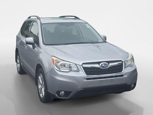Ice Silver Metallic 2015 Subaru Forester 2.5i Limited
