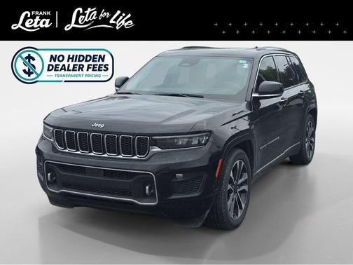 Diamond Black Crystal Pearlcoat 2023 Jeep Grand Cherokee Overland