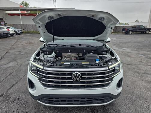 2025 Volkswagen Atlas 2.0T SE w/Technology 4MOTION