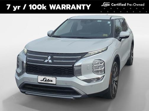 White Diamond 2025 Mitsubishi Outlander SE 2.5 S-AWC