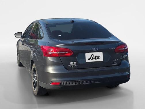 Magnetic Metallic 2018 Ford Focus SE