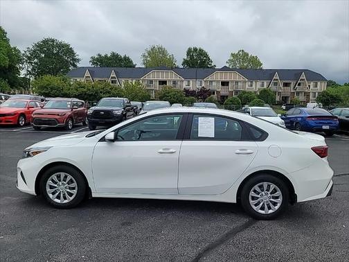 2024 Kia Forte LX