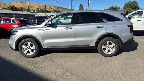 2021 Kia Sorento LX