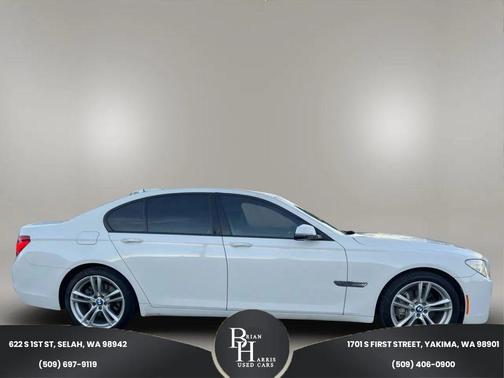 2013 BMW 740 740i