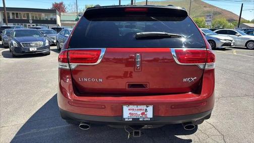 2015 Lincoln MKX Base