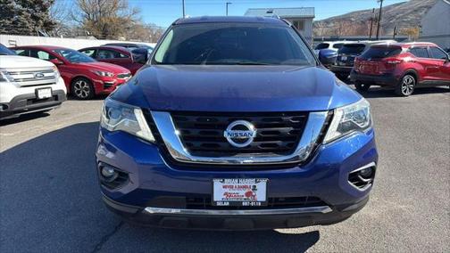 2017 Nissan Pathfinder SL