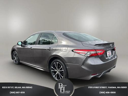 2018 Toyota Camry LE