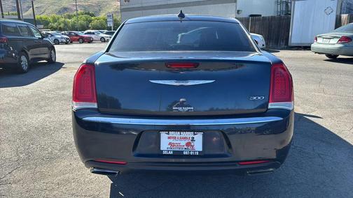 2016 Chrysler 300 Limited