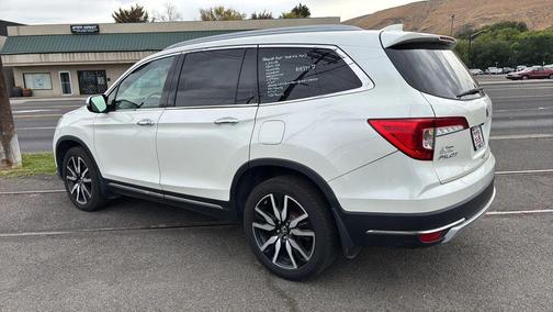 2019 Honda Pilot Touring 8-Passenger