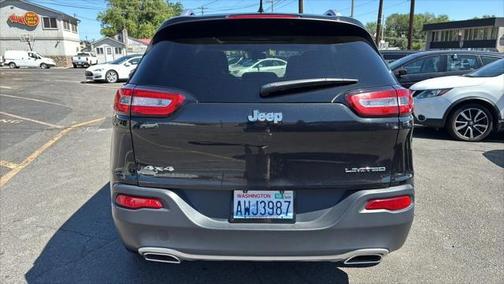 2015 Jeep Cherokee Sport