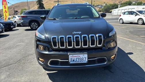 2015 Jeep Cherokee Sport