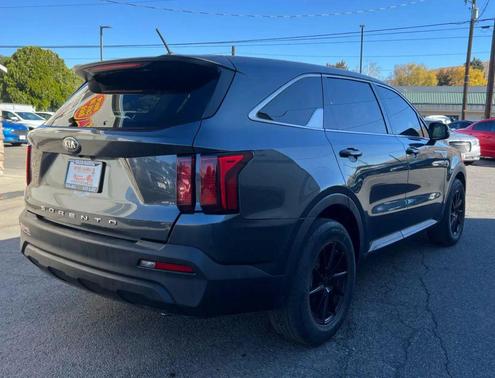 2021 Kia Sorento LX