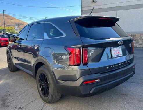 2021 Kia Sorento LX