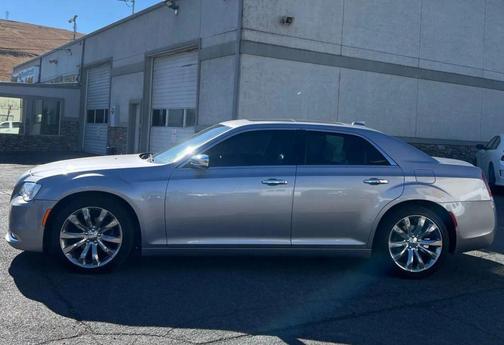 2018 Chrysler 300 Limited