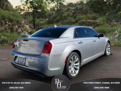 2018 Chrysler 300 Limited