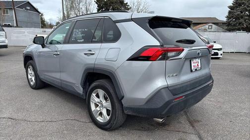 2020 Toyota RAV4 Hybrid XLE