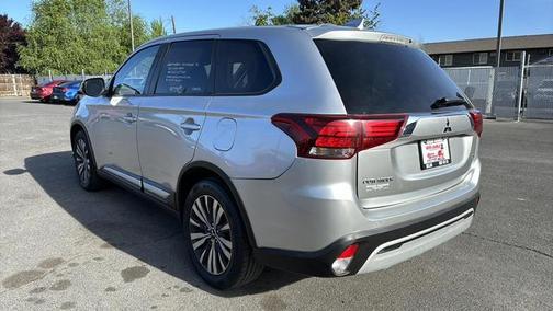 2020 Mitsubishi Outlander SP
