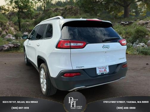 Bright White Clearcoat 2016 Jeep Cherokee Sport
