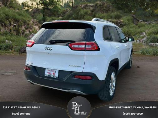 Bright White Clearcoat 2016 Jeep Cherokee Sport