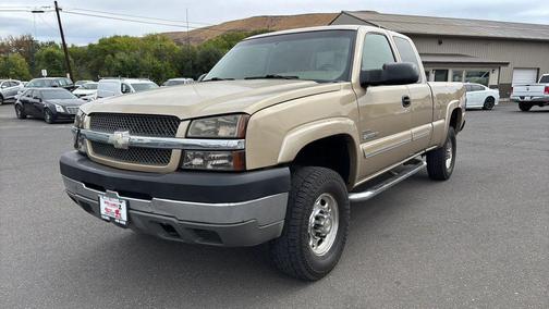 2004 Chevrolet Silverado 2500 LS H/D Extended Cab