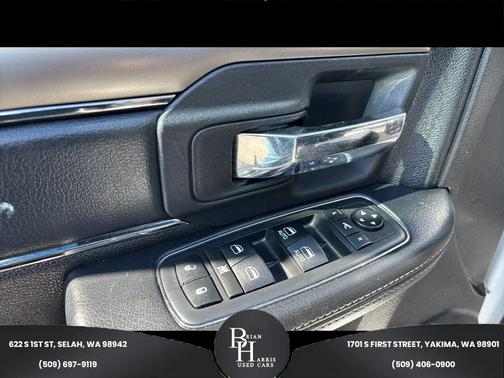 2017 RAM 1500 Night Crew Cab 4x4 5'7' Box