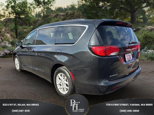 2021 Chrysler Voyager LXI