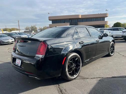 2017 Chrysler 300 S