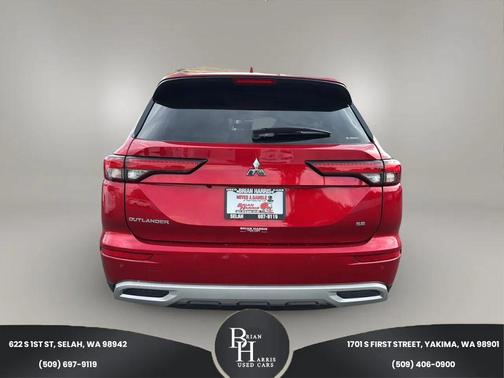 2024 Mitsubishi Outlander SE