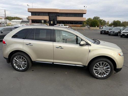 2011 Lincoln MKX Base