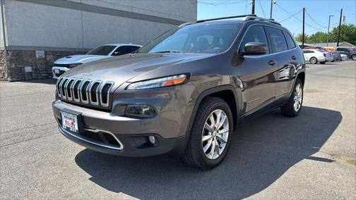 2017 Jeep Cherokee Sport