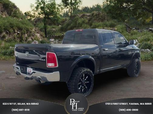 Brilliant Black Crystal Pearl 2017 RAM 1500 Laramie