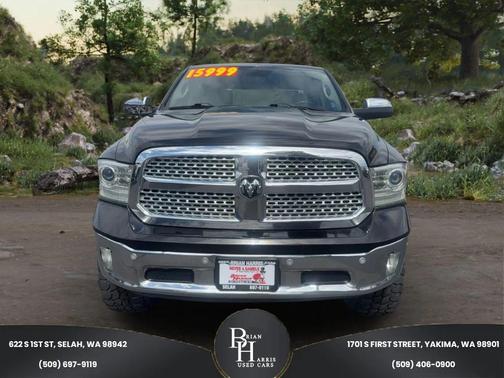 Brilliant Black Crystal Pearl 2017 RAM 1500 Laramie
