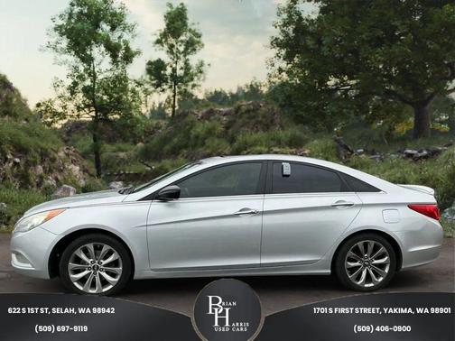 2013 Hyundai SONATA SE