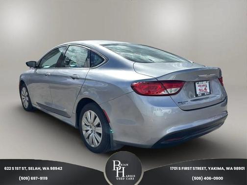 2016 Chrysler 200 LX