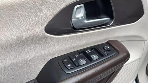 2018 Chrysler Pacifica Touring