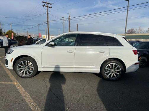 2017 Audi Q7 3.0T Premium